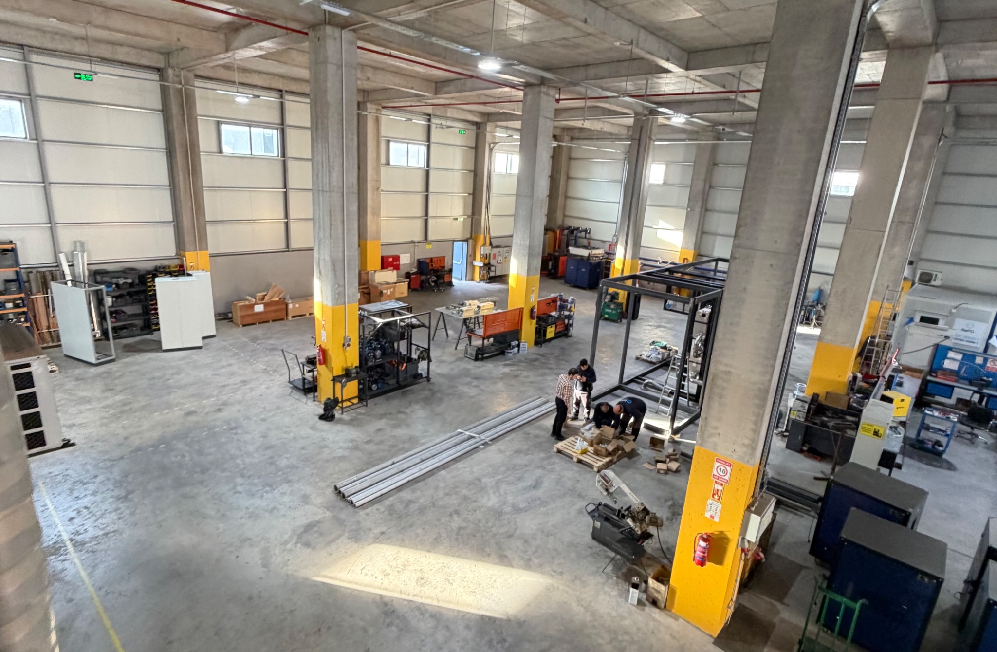 The workshop and equipment assembly areas at our Main Global Engineering Center in Bursa.